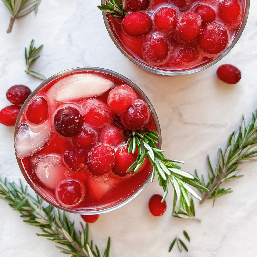 Winter Mocktails: Festive Recipes to Celebrate Without the Alcohol