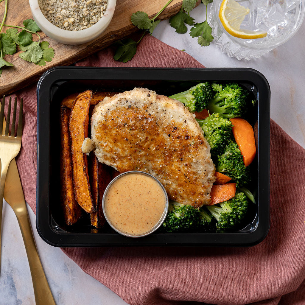 Sweet & Tangy Chicken - Breaded chicken, sweet potato fries, broccoli, carrots, with a side of sweet and tangy sauce Measurements: Italian Breaded Chicken - 1…