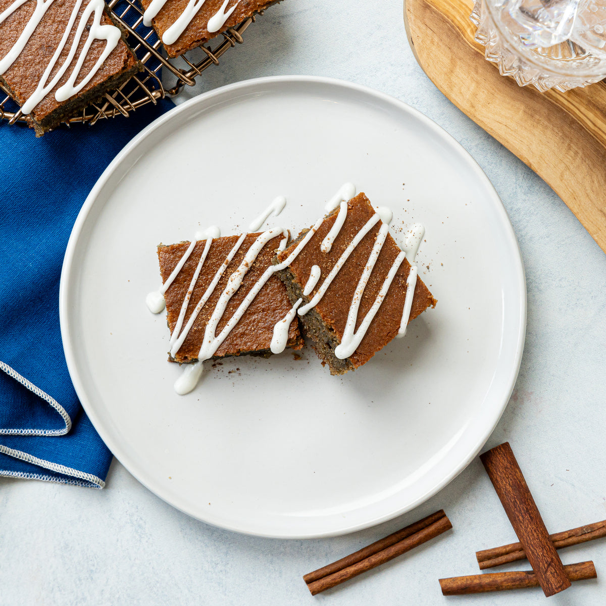 Cinnamon Roll Blondie - Soft almond flour blondies with warm cinnamon and a sweet vanilla glaze